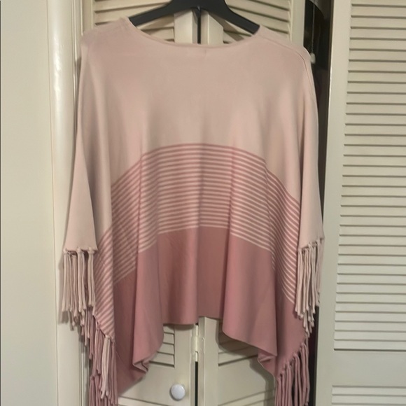Chic Pink Striped Poncho with Fringe - Picture 5 of 5